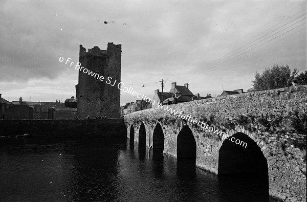 OLD BRIDGE & TOWN GATE